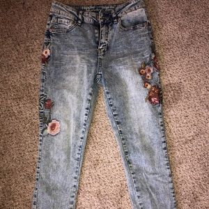 Floral embroidered jeans